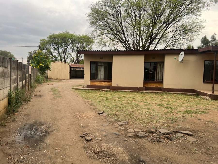 3 Bedroom Property for Sale in Oos Einde North West